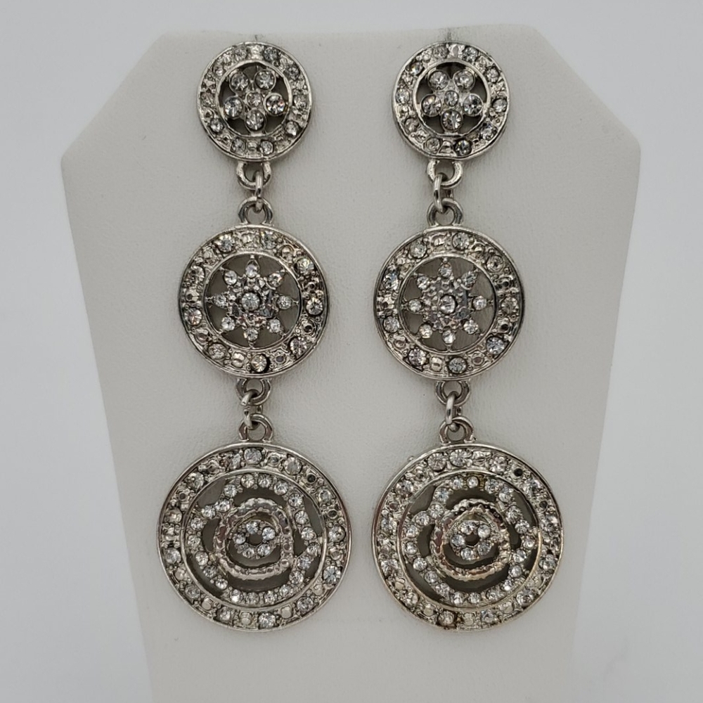 Sparkly Rhinestone Round Chandelier Earrings - Picture 3 of 8